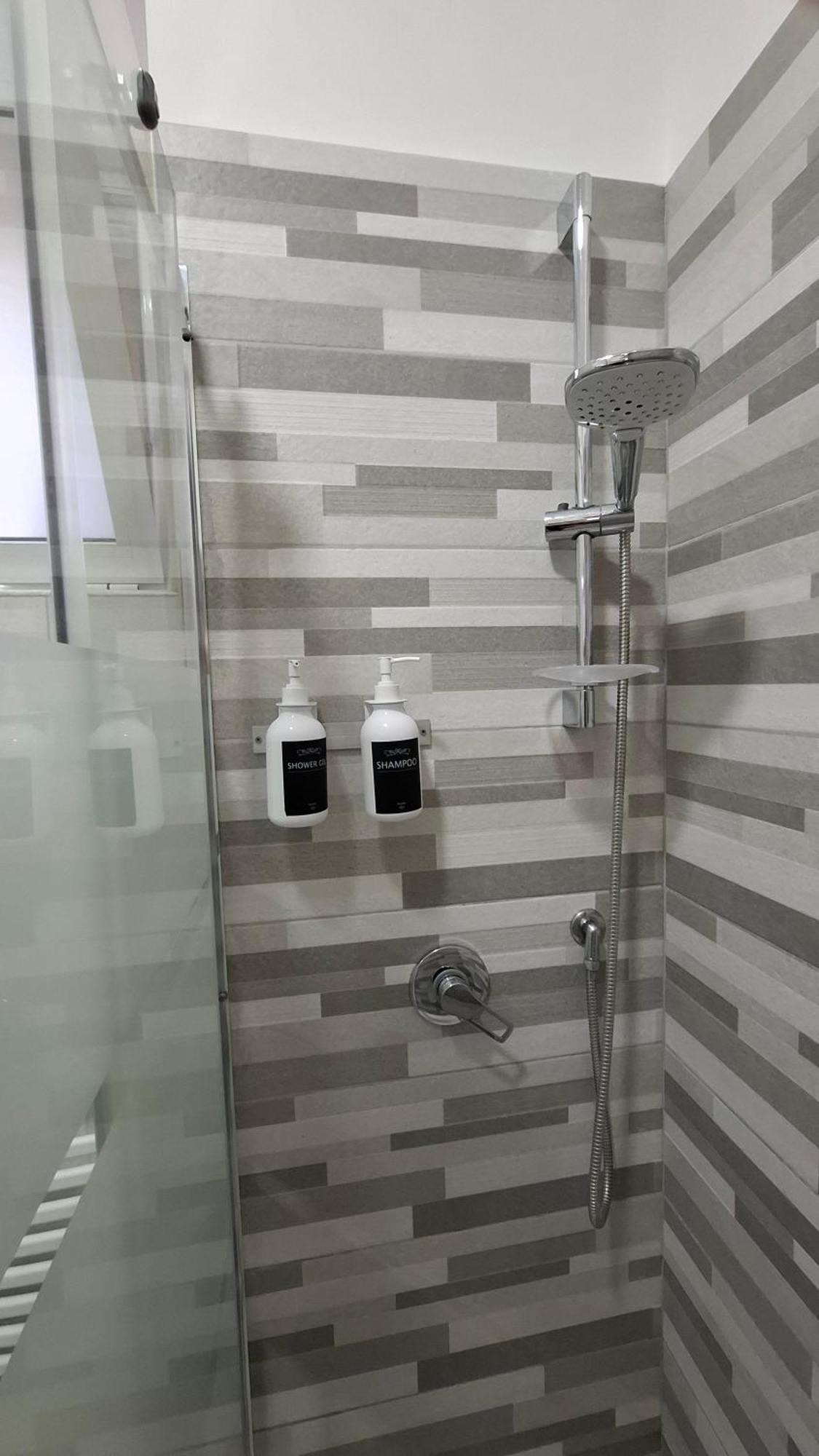 Famacri Home Рим Экстерьер фото